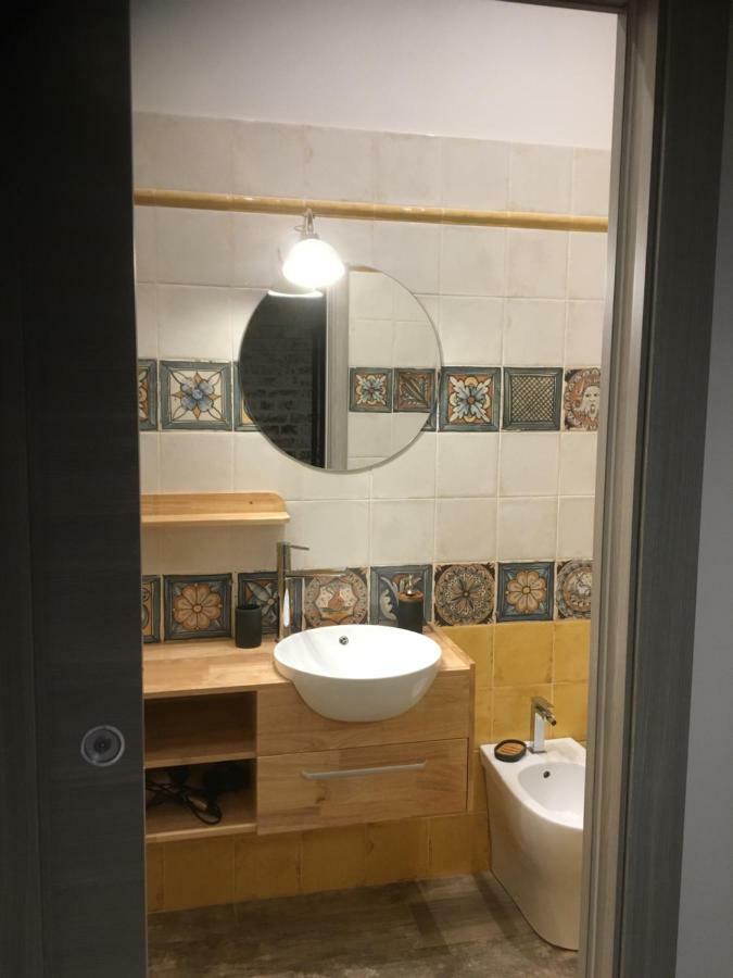 Industrial Chic House - Private Parking Hotel Орвието Екстериор снимка
