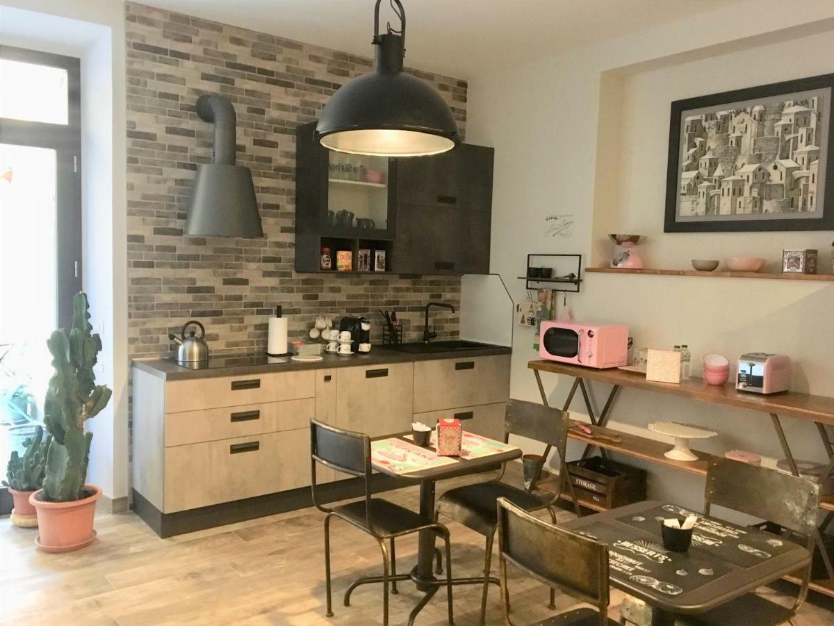 Industrial Chic House - Private Parking Hotel Орвието Екстериор снимка