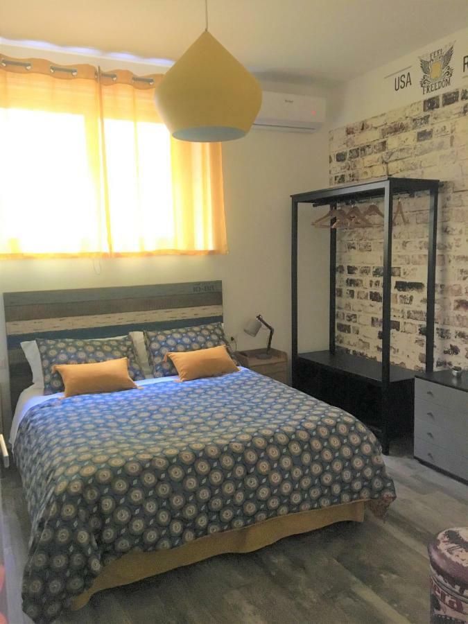 Industrial Chic House - Private Parking Hotel Орвието Екстериор снимка